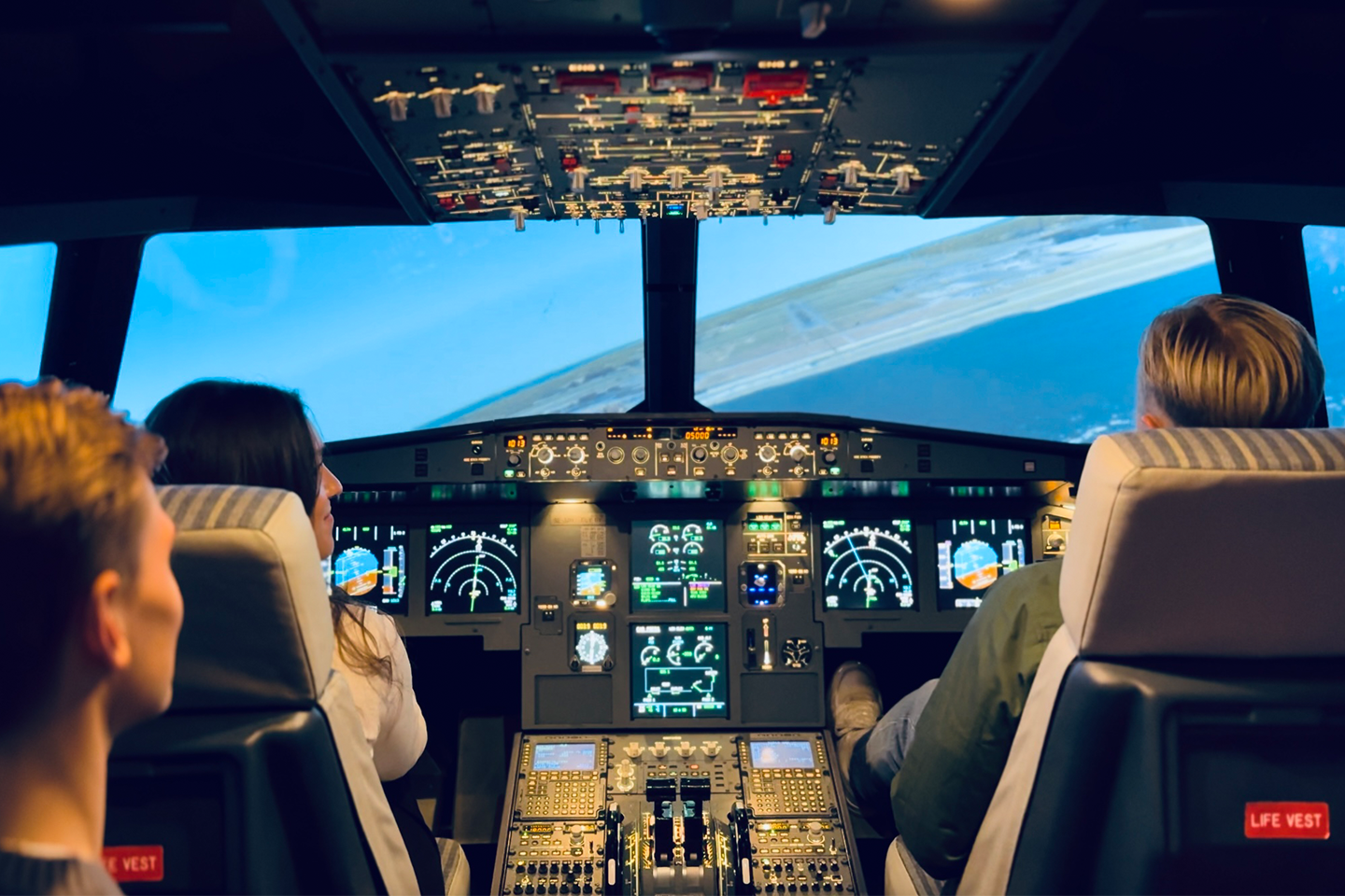 Flyg Airbus A320 i Flygsimulator hos FlyBy på Quality Hotel View i Hyllie