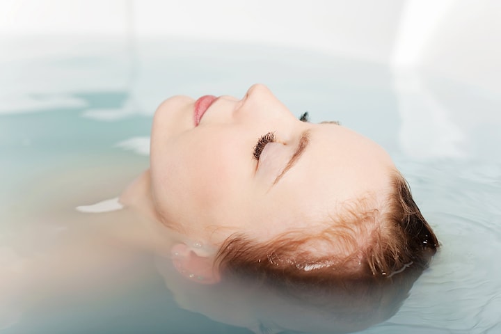 Massage och floating på Aroma Spa