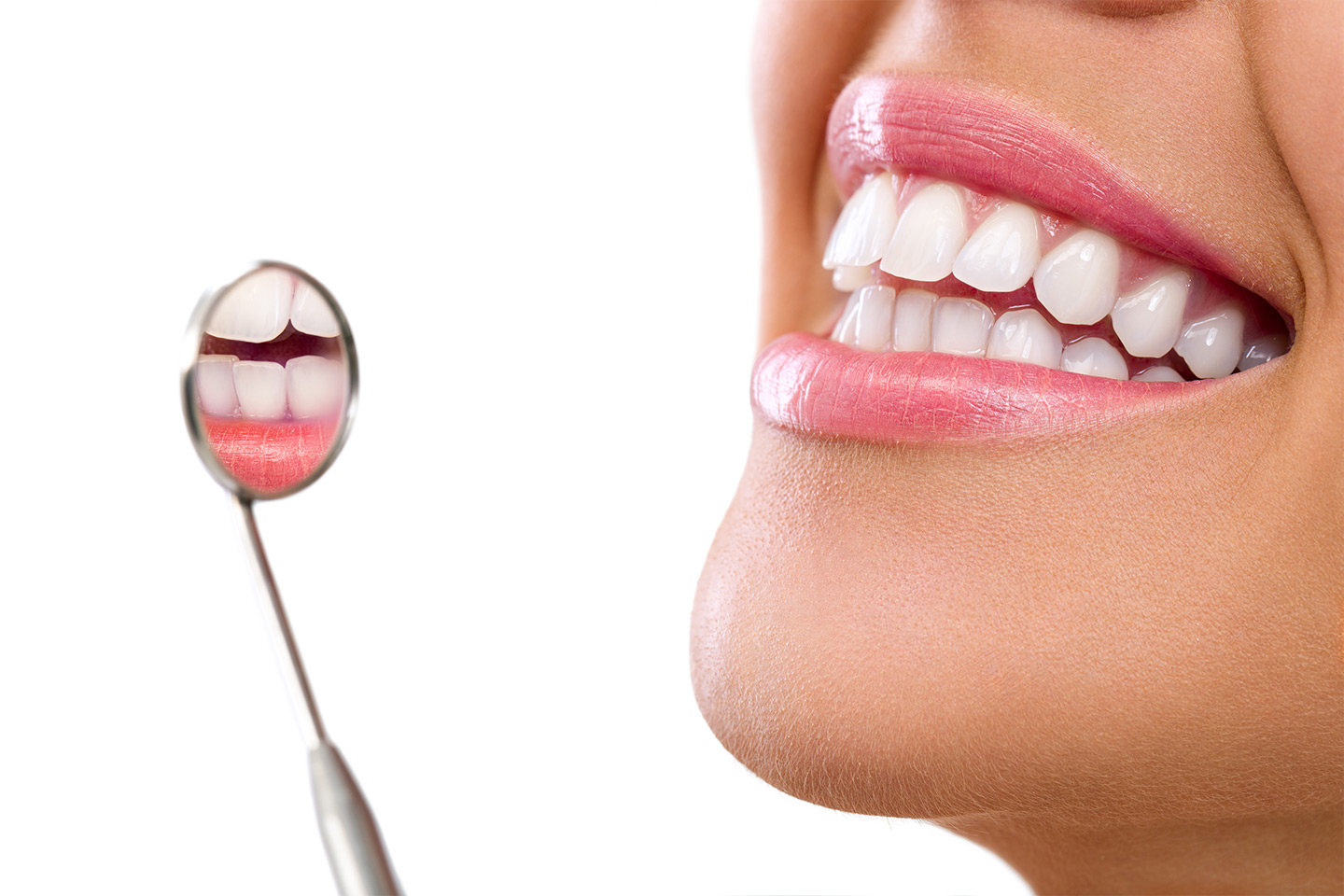 Tannbleking av en eller begge kjever inkl.undersøkelse og rens hos DiDent Tannlegesenter på Bjølsen