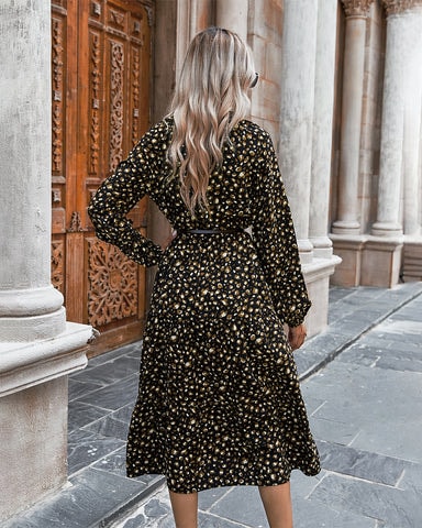Klänning med leopardtryck (6 av 17)