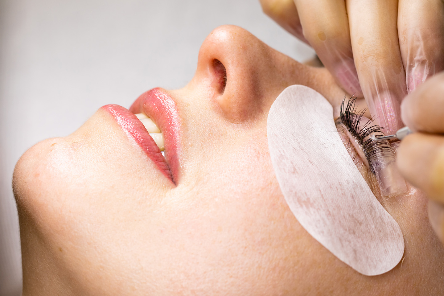 Lash lift inkl. färg hos Chiman Beauty i Sundbyberg