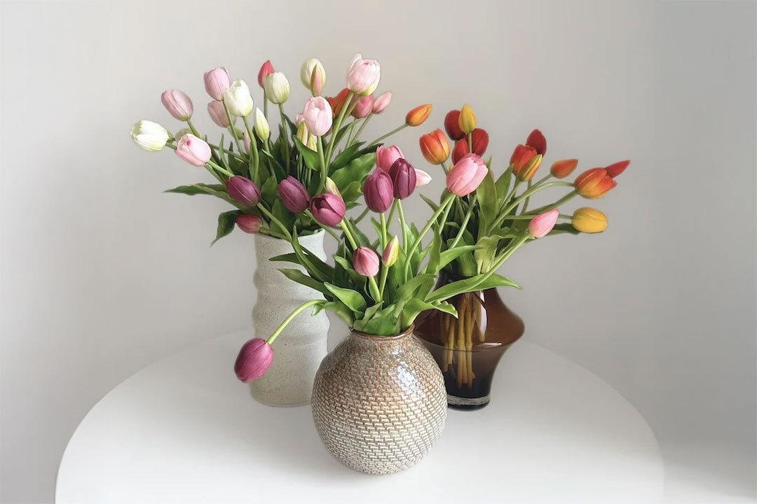 Konstgjord tulpanbukett
