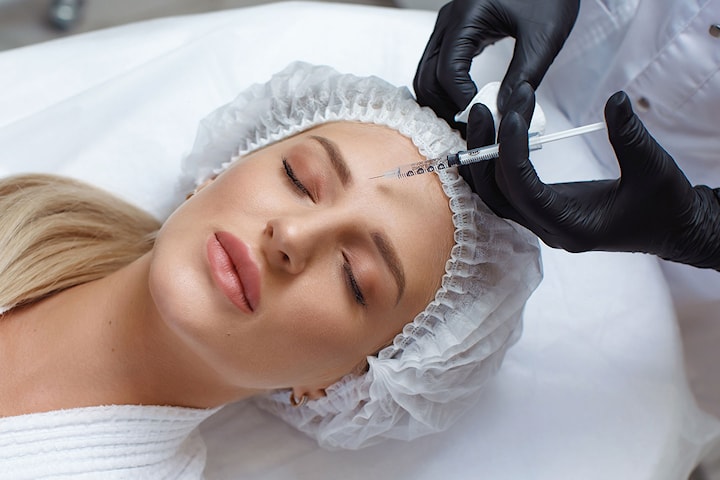 Skinbooster RRS Hyalift anti-age hos Beauty Expert Sweden vid Triangeln