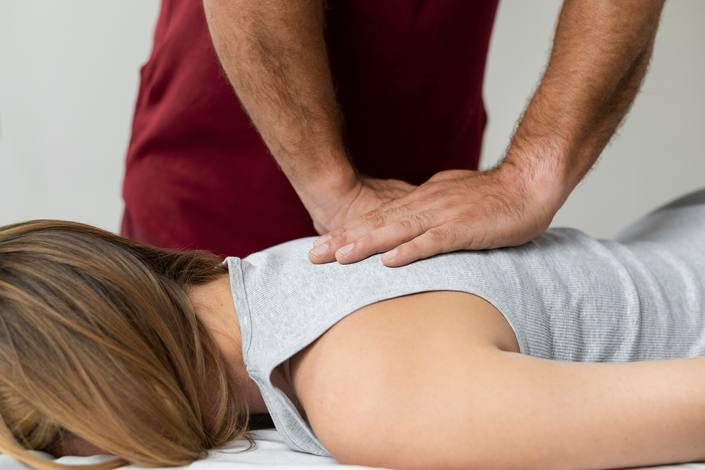 Kiropraktik 30 minuter hos Franklin Klinik i Sundbyberg