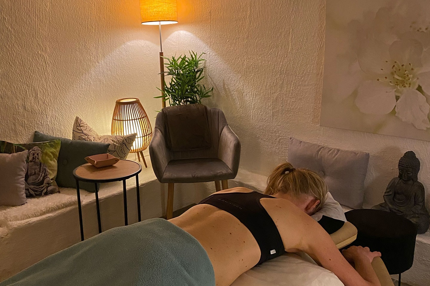Klassisk svensk massage 50 minuter hos Artira wellness (1 av 3)