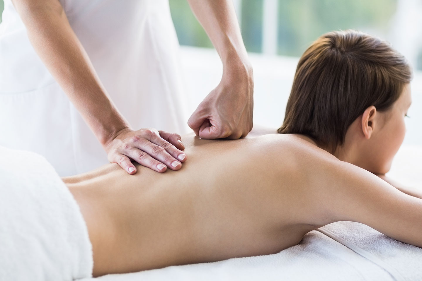 Ryggmassage 30 minuter vid Heden