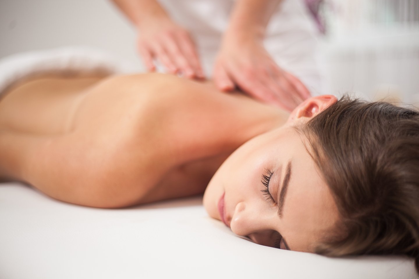 Kinesisk medicinsk detox-massage 50 min hos Liya Xu Friskvård
