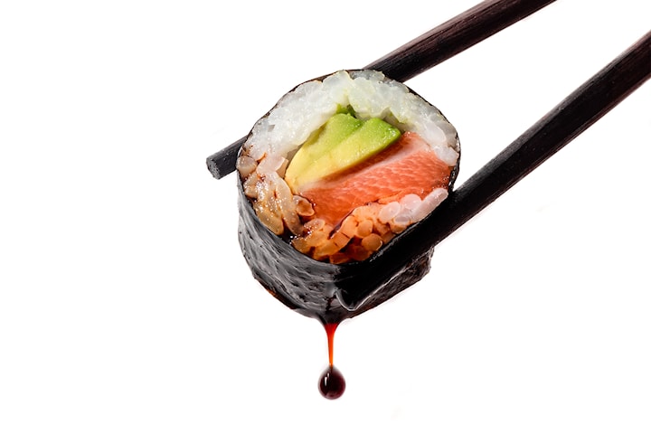Stor sushimeny for 2, 4 eller 6 personer hos Jonoe Sushi ved Ringen Kino