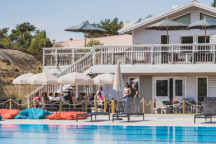 1 natt för 2 med middagsbuffé i hotellägenhet på Tjörnbro Arena