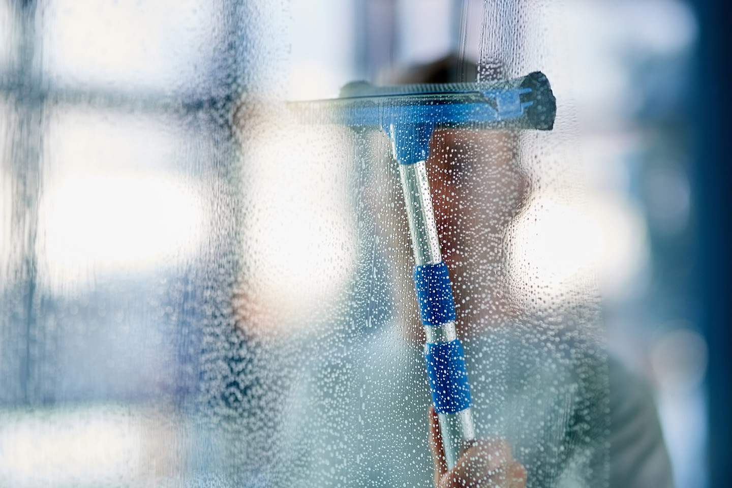 Professionell fönsterputs på 4 sidor med Domestico i Stockholm