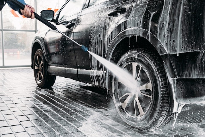 In och utvändig biltvätt hos Active Recond