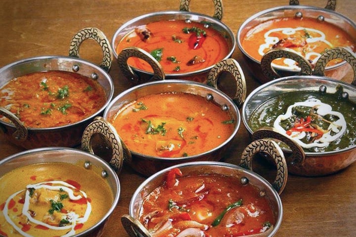 Indisk catering för 6, 10, 20 eller 30 personer från Curry on Wheels