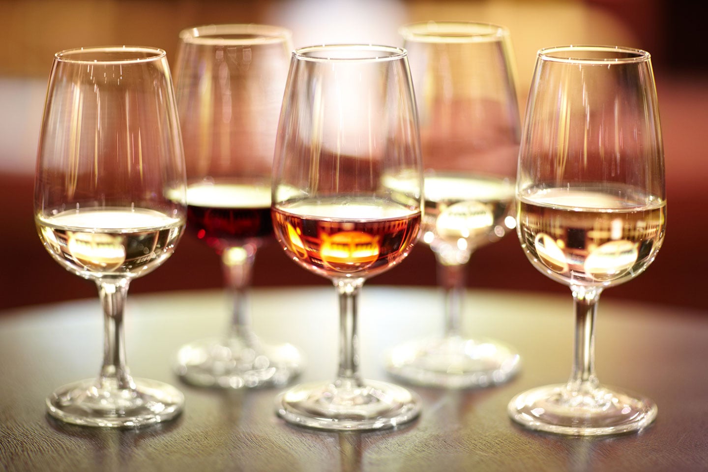 Ginprovning och tilltugg vid Wenngarns slott i Sigtuna