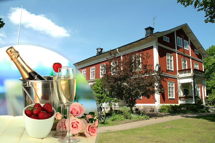 1 natt för 2 inkl. trerätters, jordgubbar och bubbel hos Plevnagården