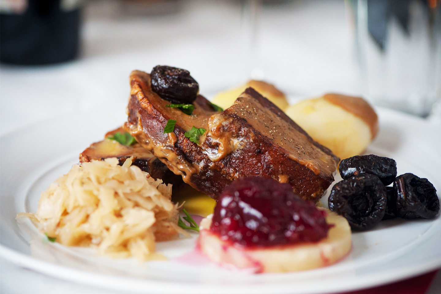 Valgfri julemiddag og dessert hos Frognerstranda Kro