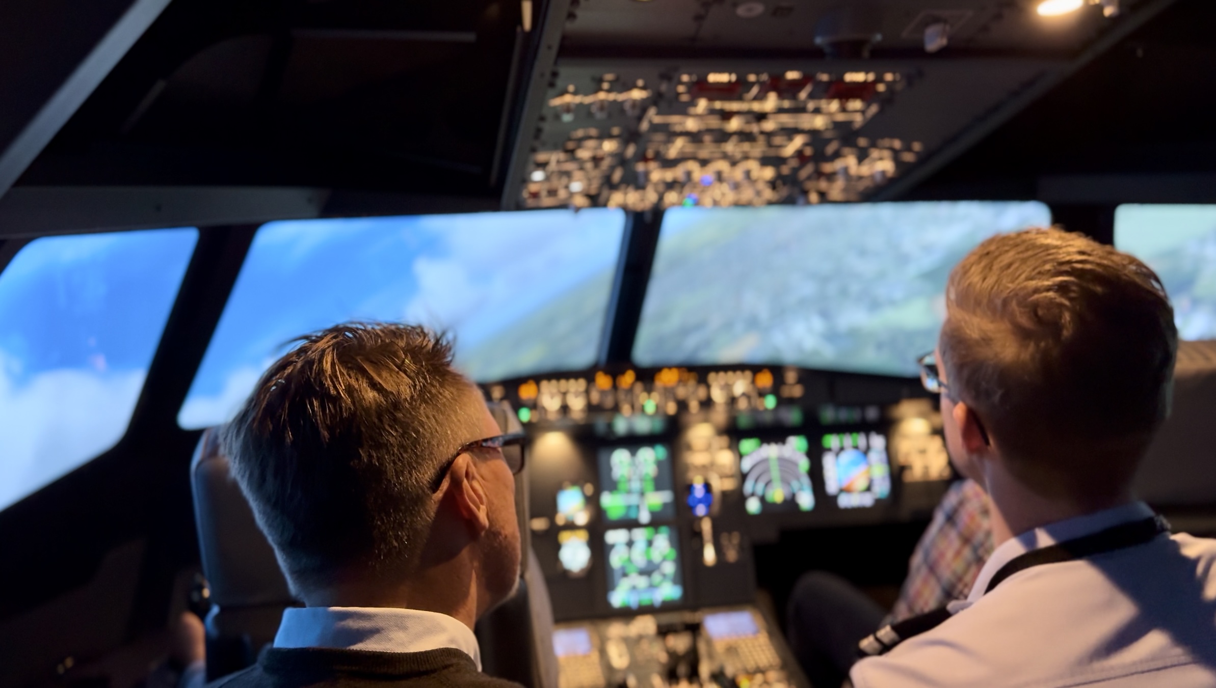 Flyg Airbus A320 i Flygsimulator hos FlyBy på Quality Hotel View i ...