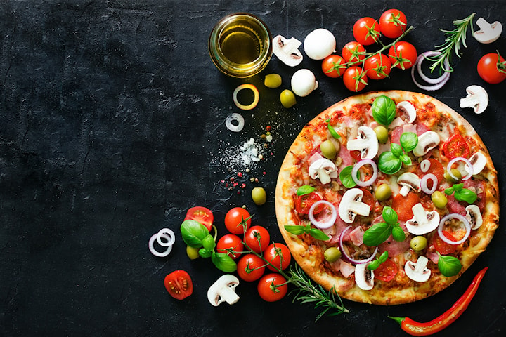 Nybakad pizza från ICA Supermarket Telefonplan