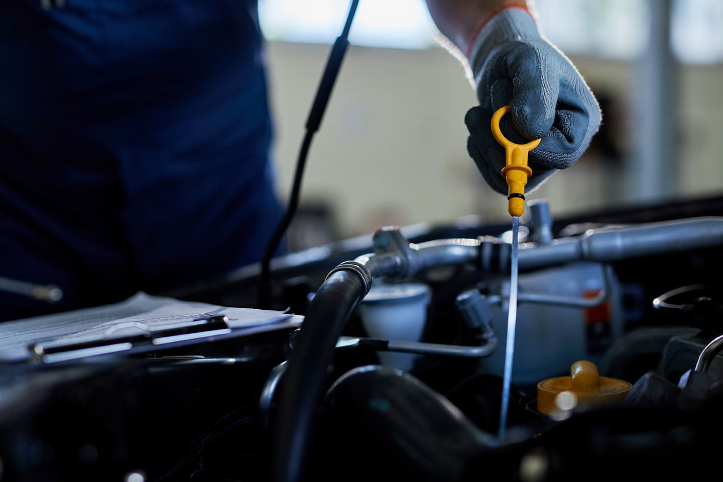 Professionell Basservice hos Car Care Service i Norrtull
