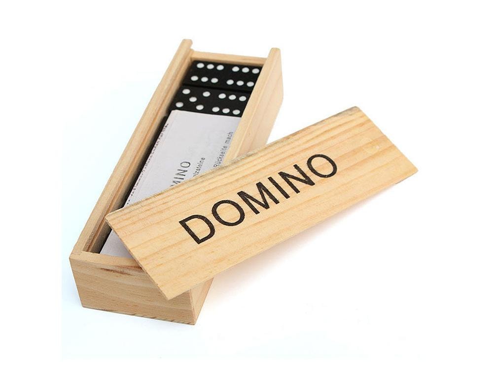 Trä dominospel i en låda 28 bitar (2 av 6)