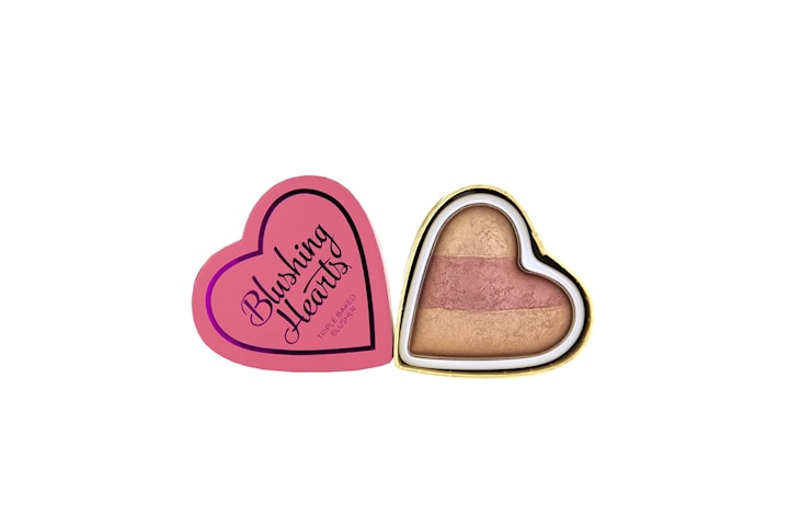 Makeup Revolution Blushing Hearts - Peachy Keen Hearts Blusher
