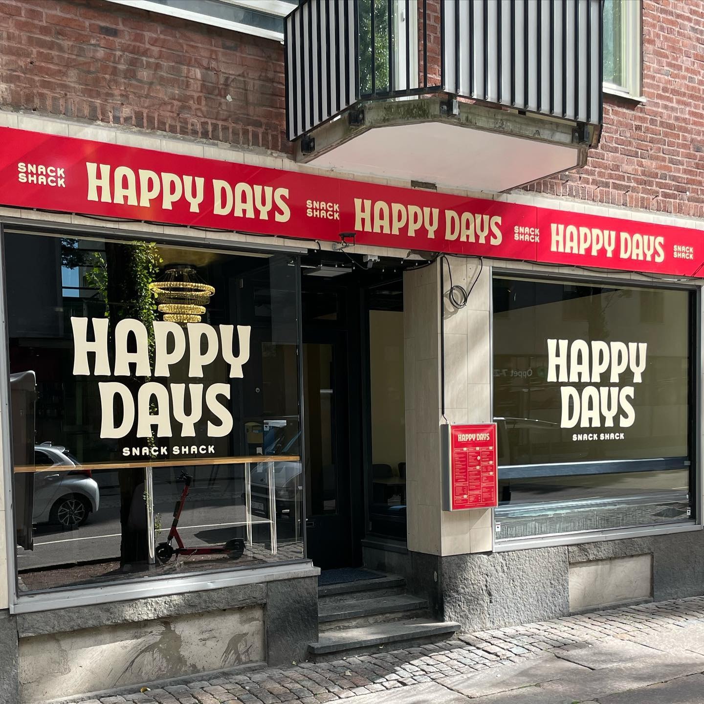 Valfri hamburgare inkl. pommes hos Happy Days i Stampen (5 av 6)