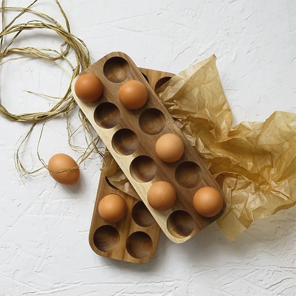 Eggholder av tre (2 av 7)