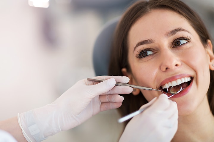 Komplett tannlegeundersøkelse hos Tannlege Mariken
