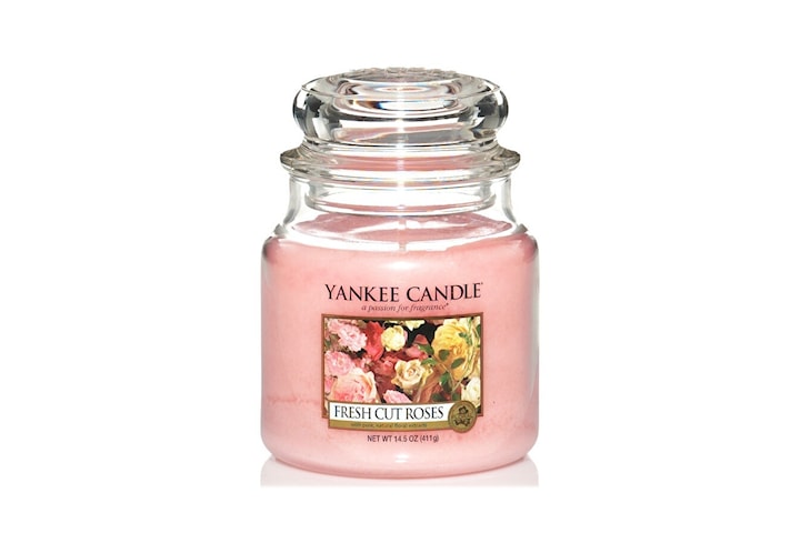 Yankee Candle Classic Medium Jar Fresh Cut Roses 411g