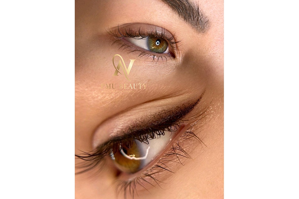 Permanent makeup ögonbryn, lashliner eller läppar i Linné (4 av 10)