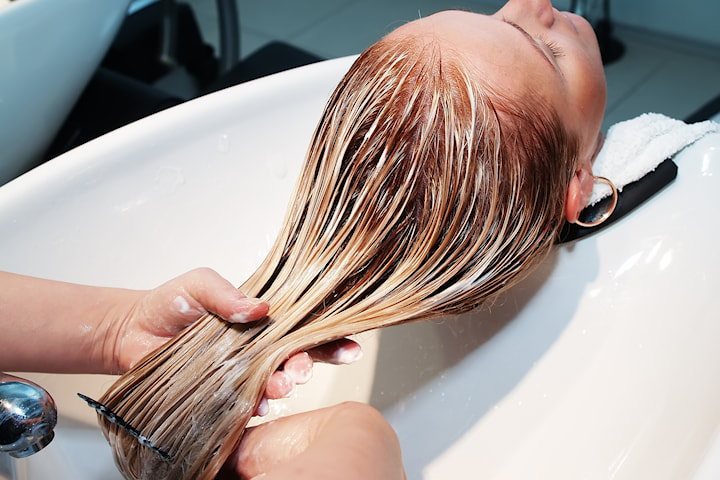 Klippning och hår-spa med arganolja