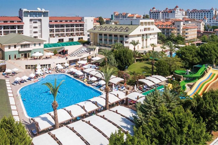 Ta en tidlig sommerferie med 7 netter All Inclusive på 5* hotell i Antalya, inkl. fly
