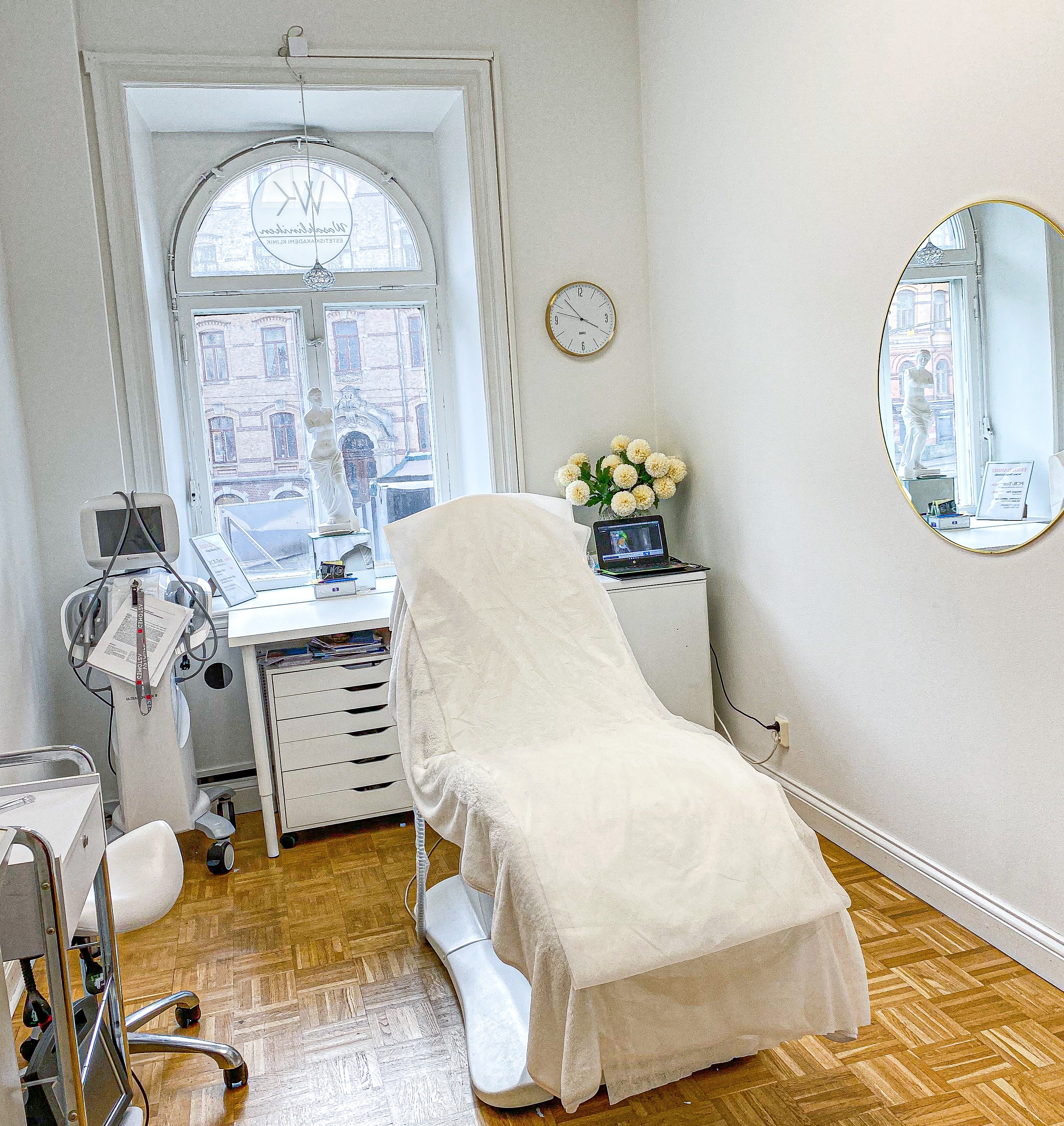 Permanent hårborttagning med laser i centrala Göteborg, 4 behandlingar (4 av 11)