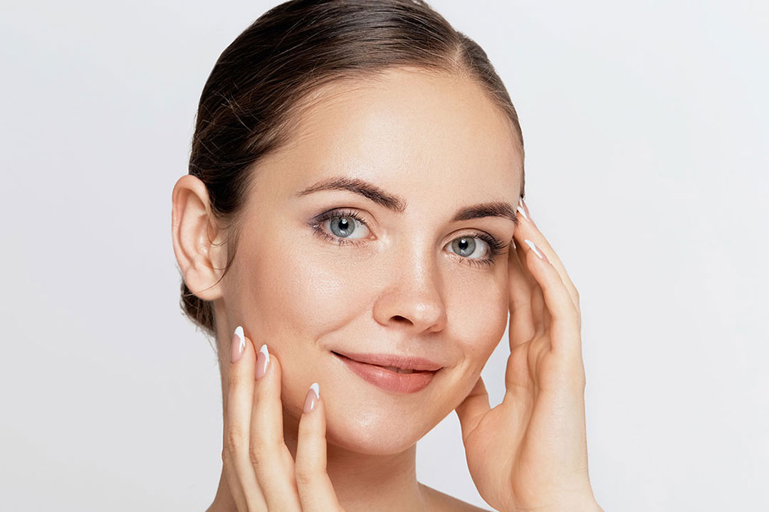 Trådlyft ansiktslyft utan kirurgi hos PhiArt Sweden i Järfälla