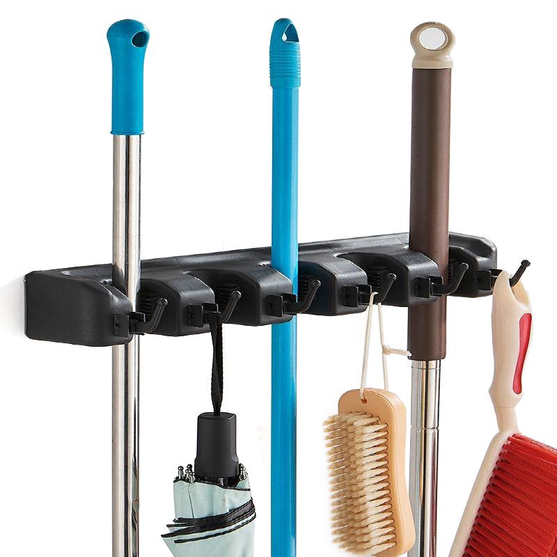 Verktøyholder for koster og redskap