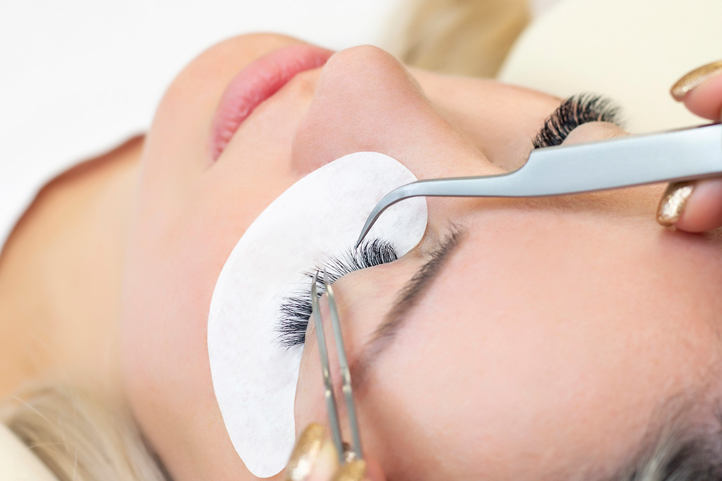 Fransförlängning med silkfransar hos Pretty Center 1 på Östermalm