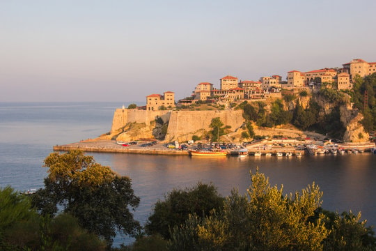 1 uke for 2 personer til Ulcinj i Montenegro inkl. fly, hotell, frokost og middag (1 av 8)