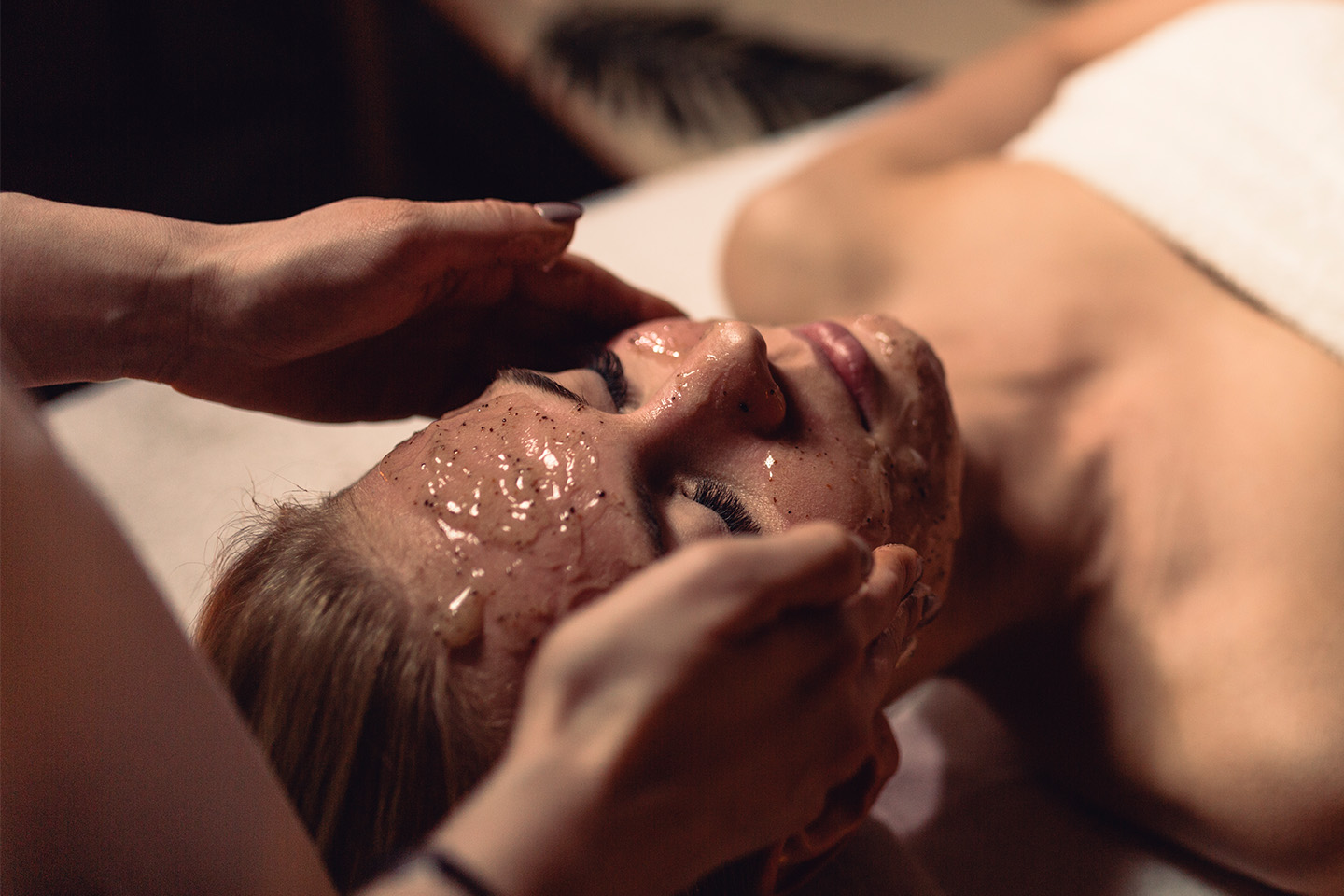 Klassisk ansiktsbehandling 60 minuter i Linné