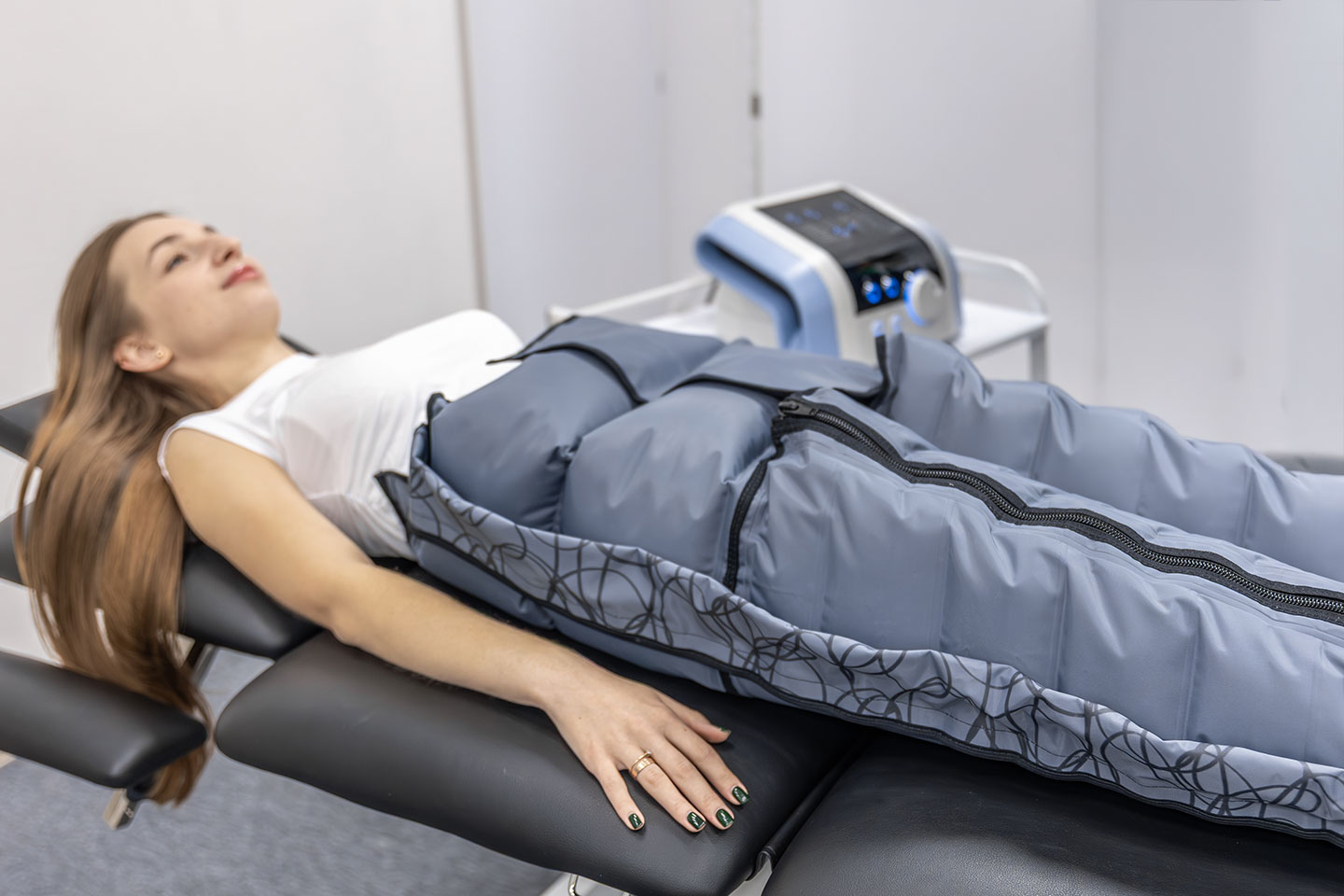 Lymfdränage med pressoterapi 3 tillfällen hos Göteborg Hamam & SPA