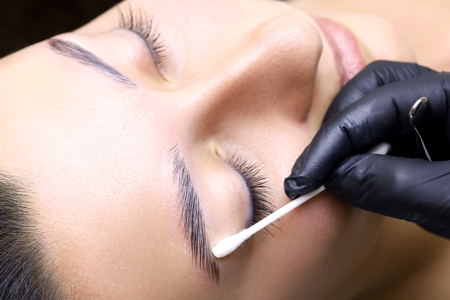 Lash lift eller Brow lift hos Inna Burnazova i Slottsstaden