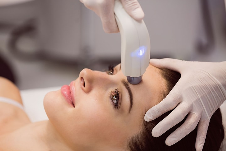 Ansiktsbehandling hudföryngring IPL 2 tillfällen hos Laserklinikcenter