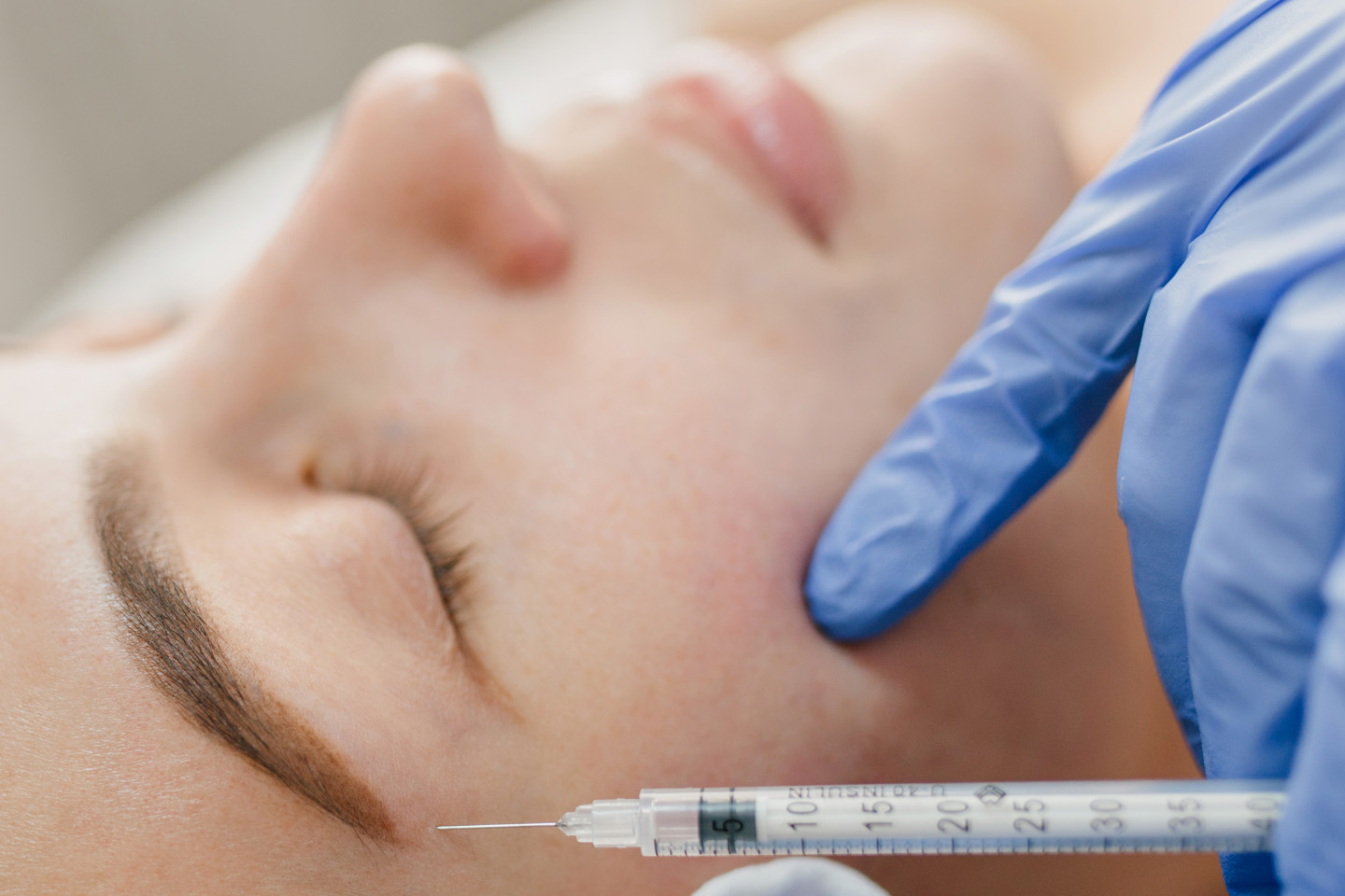 Injektionsbehandling botulinumtoxin 1-3 områden i Kista