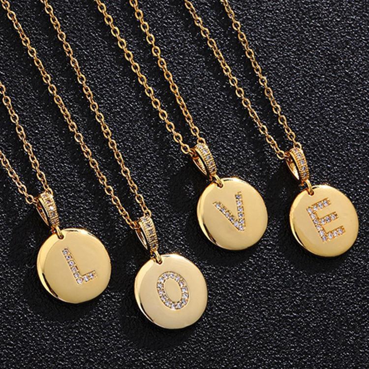 Product Image for Runda bokstavsamuletter i guld och zirkon guldpläterade halsband
