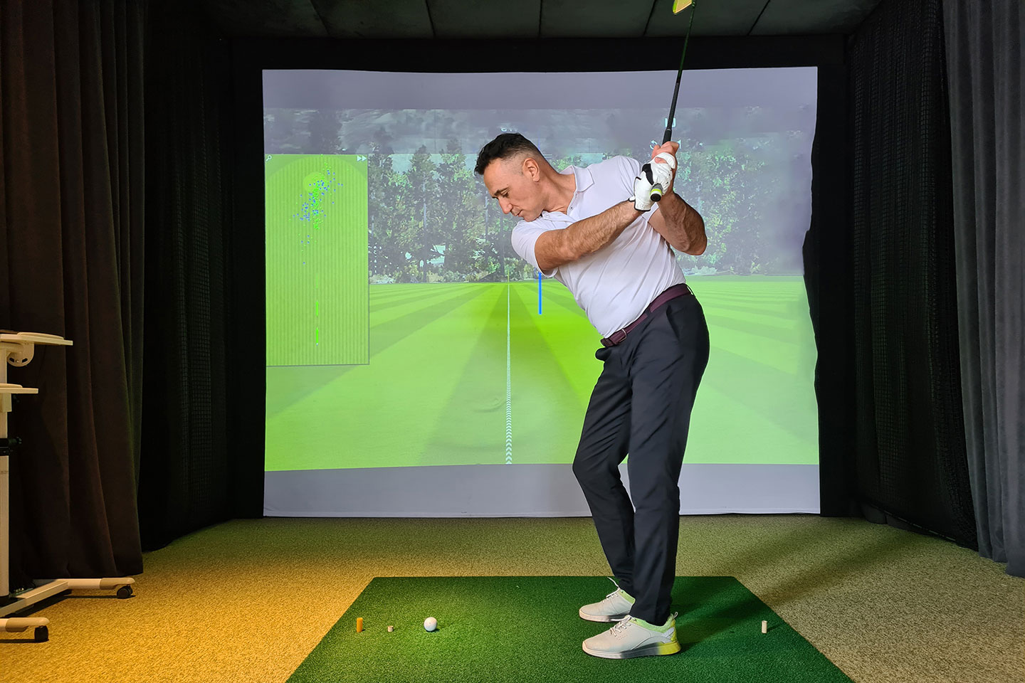 2 veckors golfträning med tränarpass i golfstudio hos Drivkraft i Solna