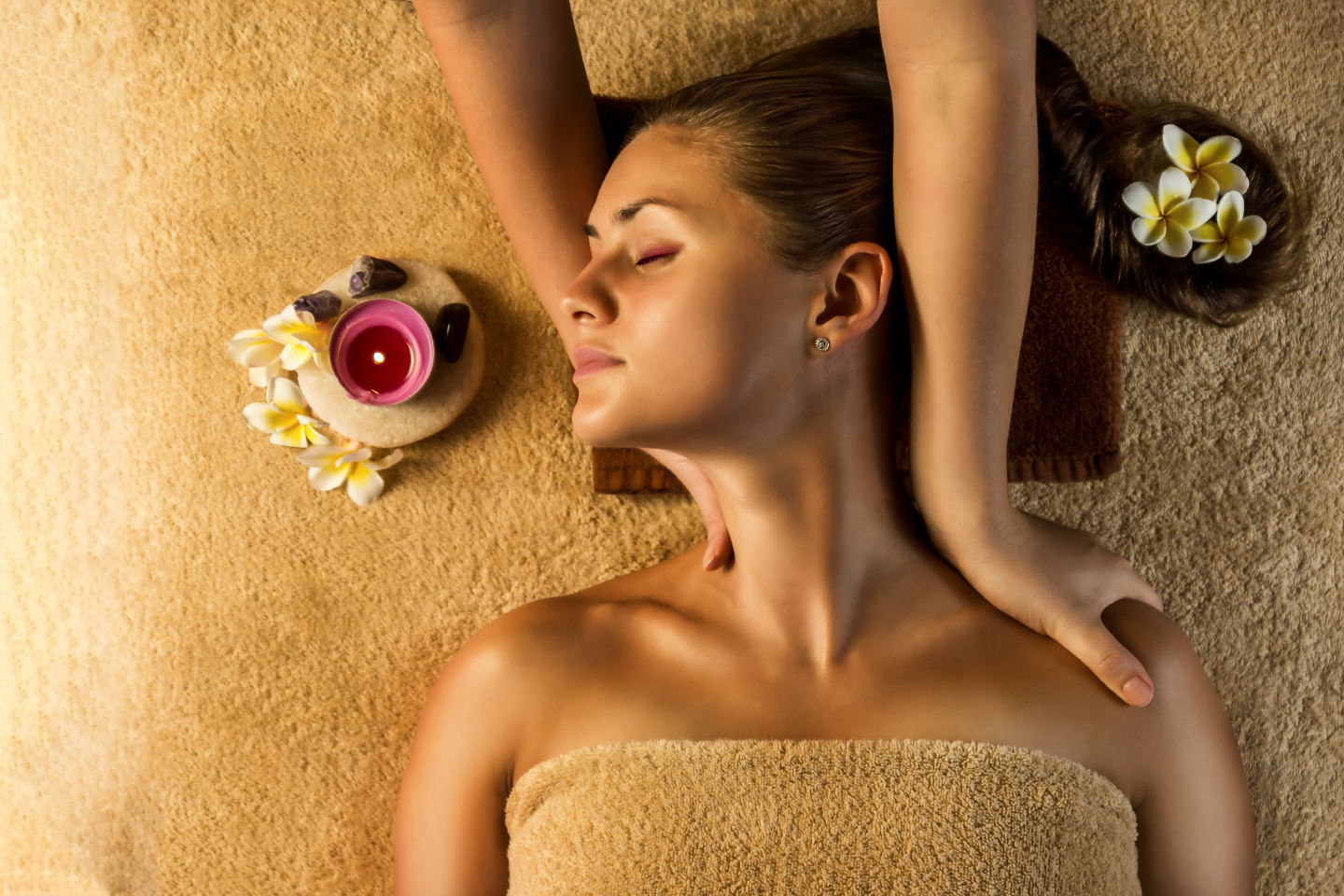 Djupgående massage och aroma stressbehandling 45 min i Olskroken