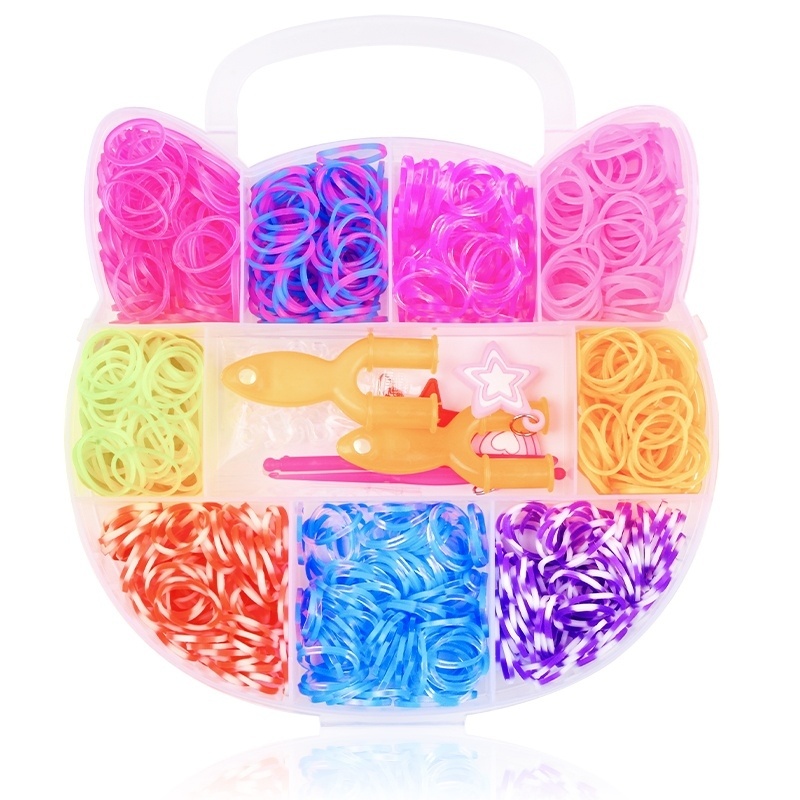 Loom Bands Kit - 600 stk i forskjellige farger og flere tilbehør