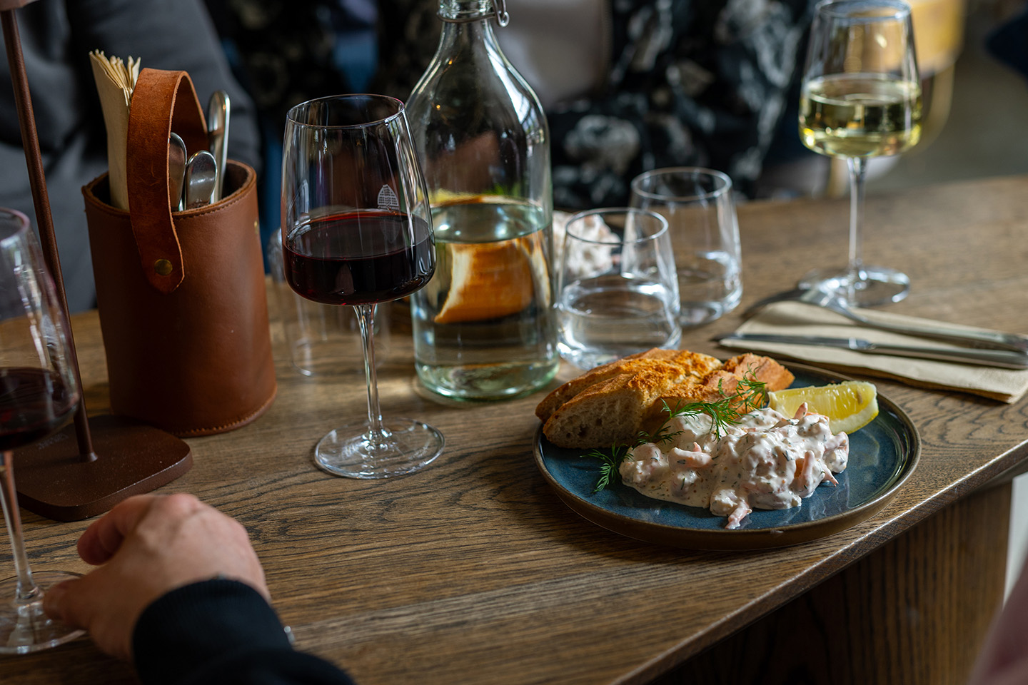 Smakupplevelse på Feskekörka med fyra serveringar