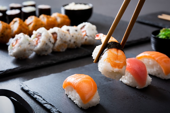 14 eller 30 bitar sushi på Yoyo Sushi, Östermalm