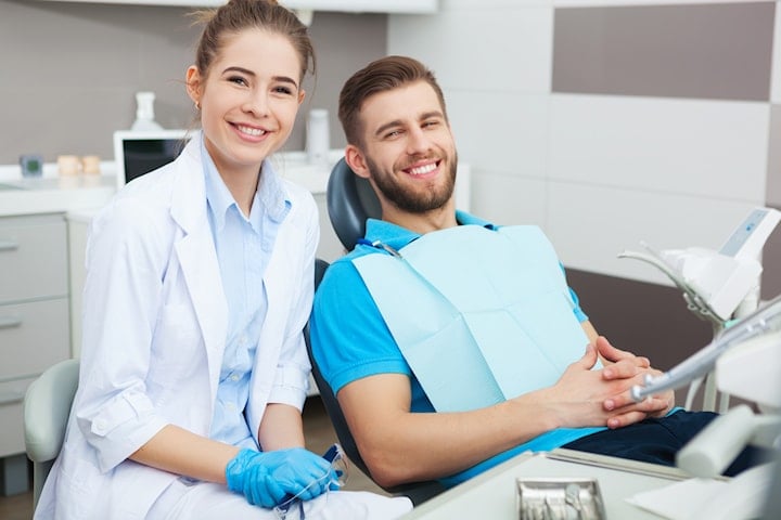 Komplett tannlegeundersøkelse hos Strømmen Tannklinikk Pluss