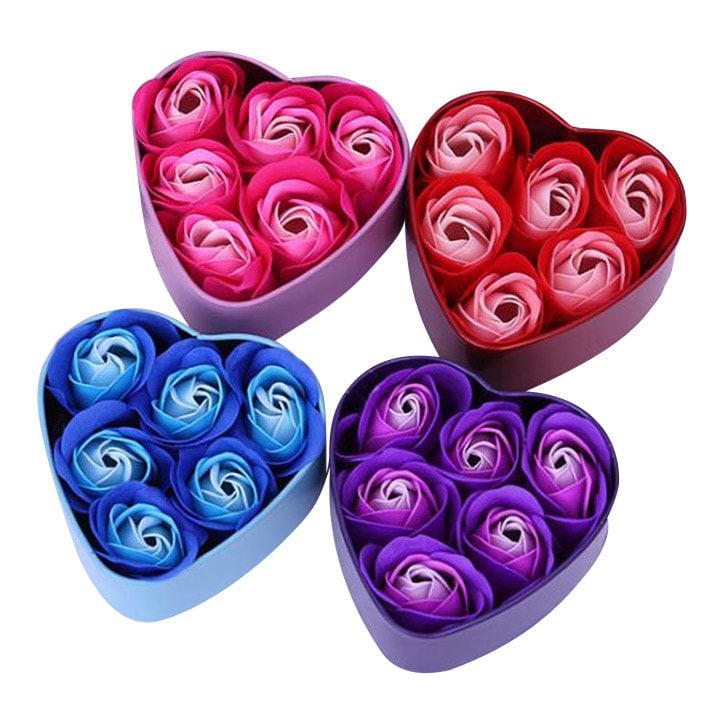 Hjärtformad ask med rosor (1 av 3)