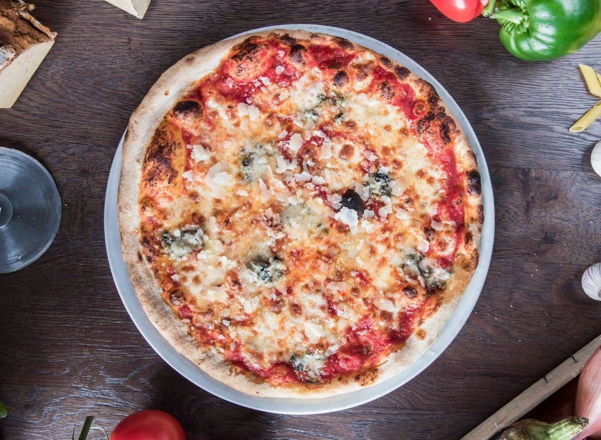 En italiensk smaksopplevelse hos Il Parmigiano - stor pizza eller pasta (3 av 11) (4 av 11)